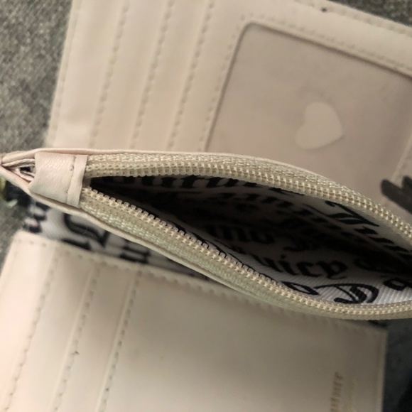 Wallet - Picture 3 of 4